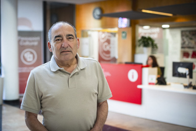 ¿Turismo? Acelerar el movimiento, consumir el mundo.  Entrevista a Josep Burgaya